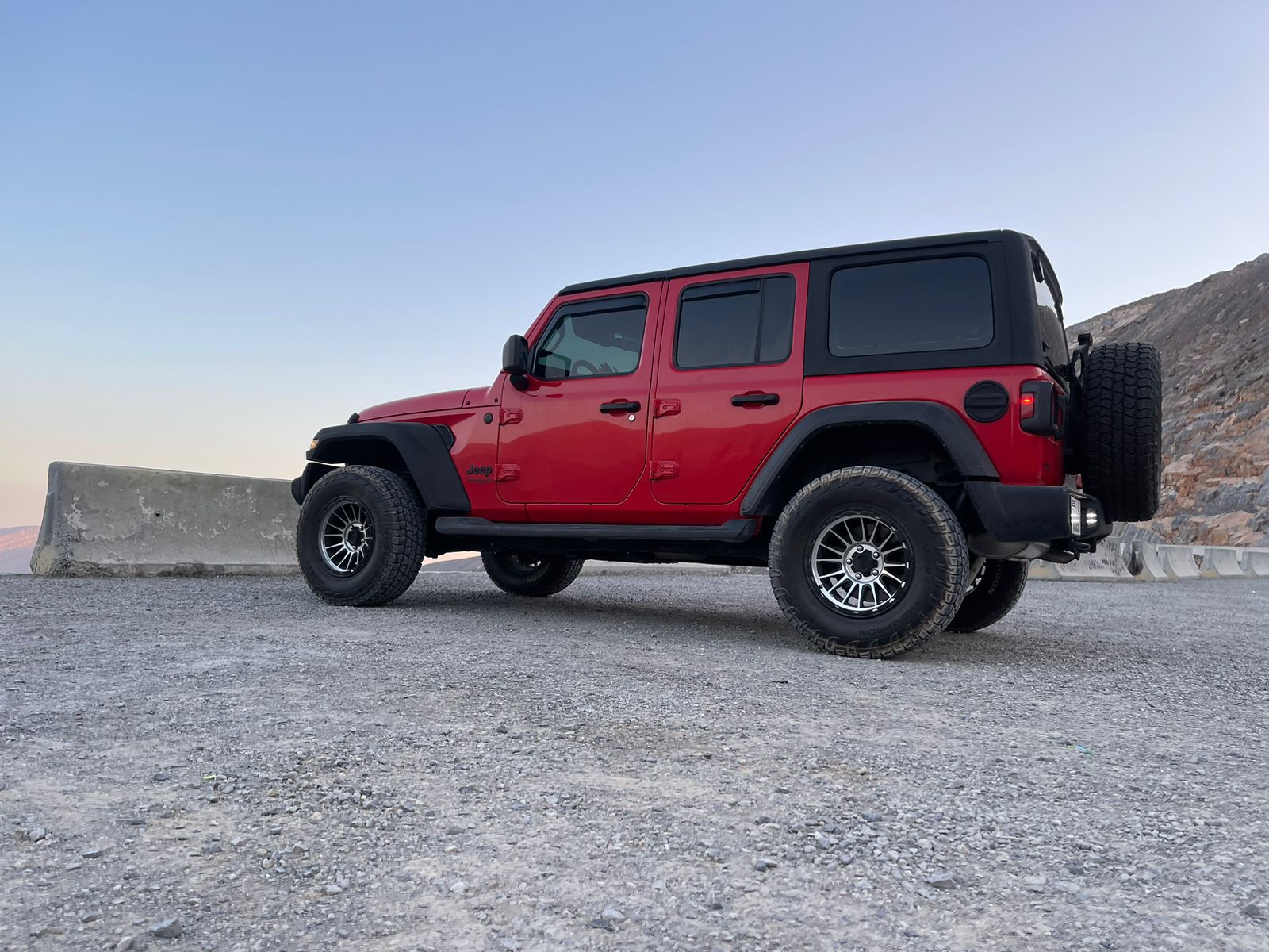 Jeep Wrangler For Rent in Dubai Luxury SUV For Rent in Dubai